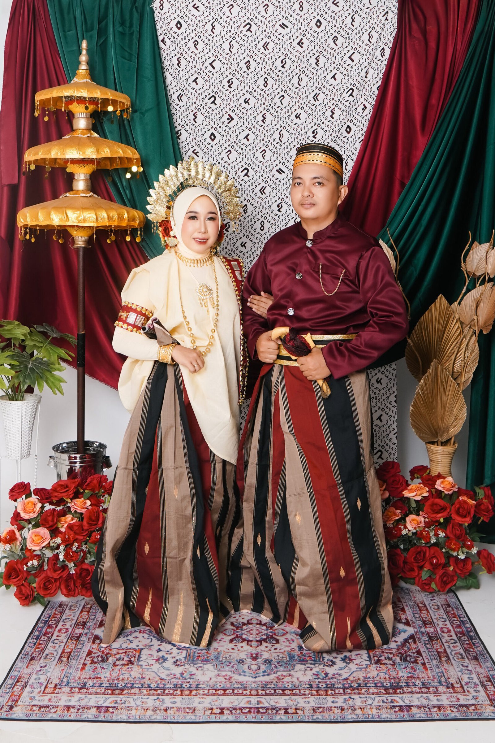 {"ARInfo":{"IsUseAR":false},"Version":"1.0.0","MakeupInfo":{"IsUseMakeup":false},"FaceliftInfo":{"IsChangeEyeLift":false,"IsChangeFacelift":false,"IsChangePostureLift":false,"IsChangeNose":false,"IsChangeFaceChin":false,"IsChangeMouth":false,"IsChangeThinFace":false},"BeautyInfo":{"IsAIBeauty":false,"OldBeautyCount":1,"IsSharpen":false,"SwitchMedicatedAcne":false,"IsBrightEyes":false,"IsOldBeauty":false,"IsReduceBlackEyes":false},"HandlerInfo":{"AppName":2},"FilterInfo":{"IsUseFilter":false}}